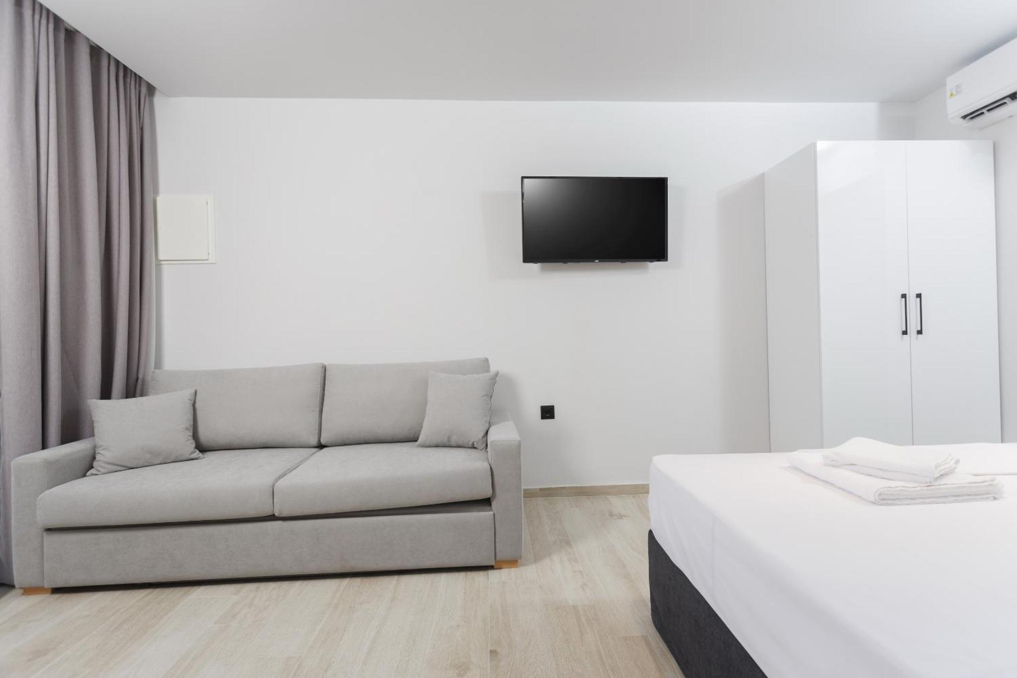 Rigas Boutique Rooms Pefkochori Exterior photo